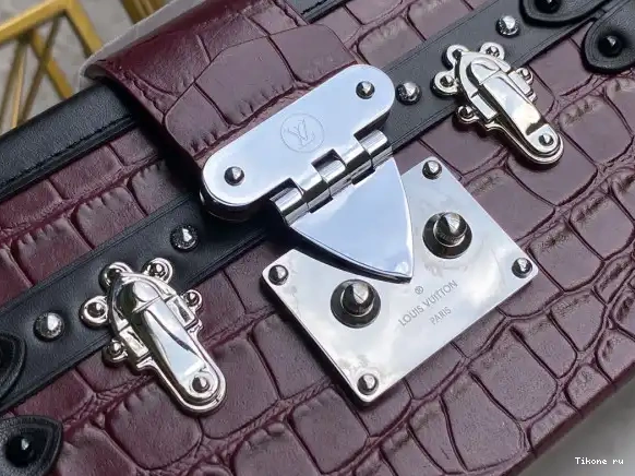 Affordable VUITTON MALLE PETITE LOUIS 0527